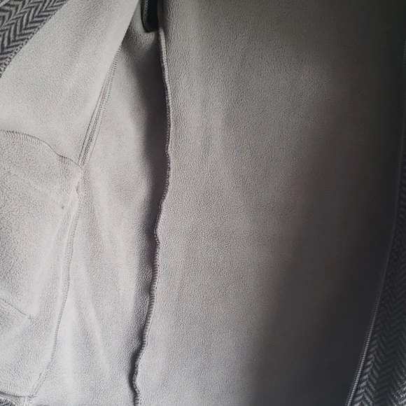 Bench Fleece Jacket - Picture 9 of 9